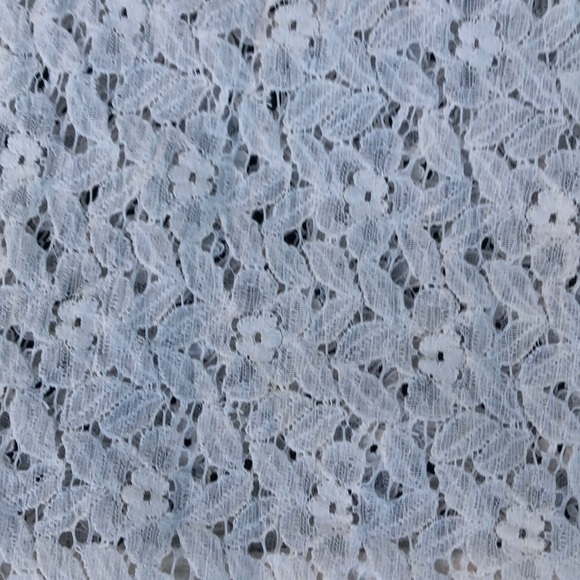 Cream lace infinity scarf - Picture 3 of 5